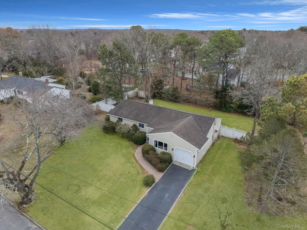 12 Stewart Circle Centereach NY 11720