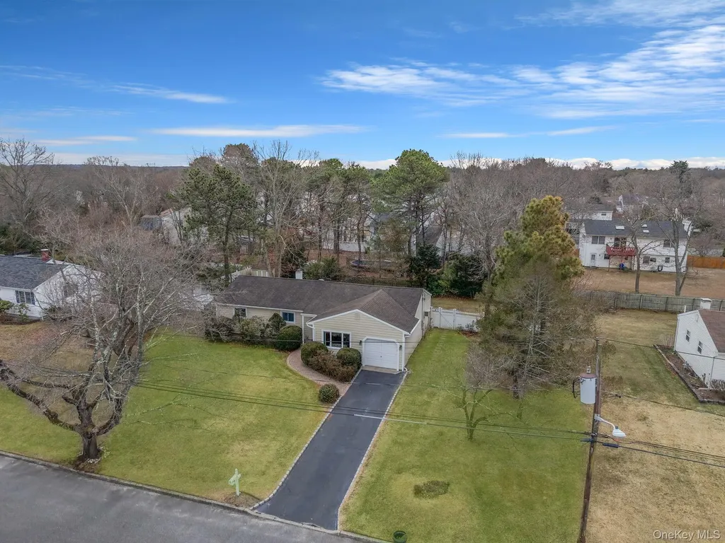 12 Stewart Circle Centereach NY 11720