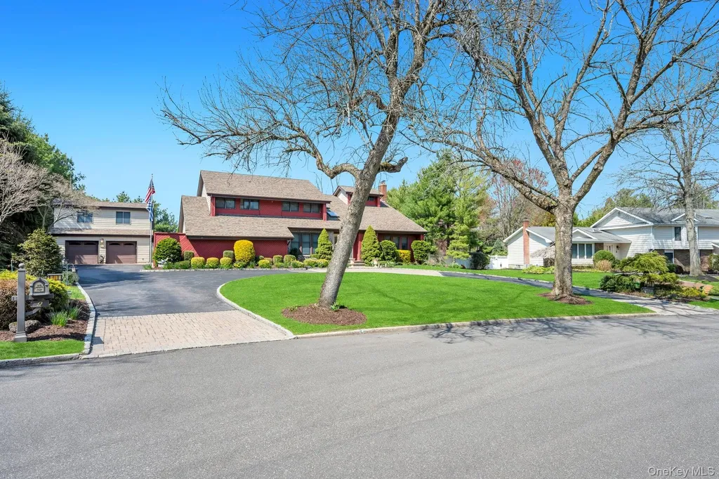 9 Artisan Avenue Huntington NY 11743
