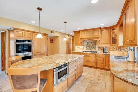 9 Artisan Avenue Huntington NY 11743