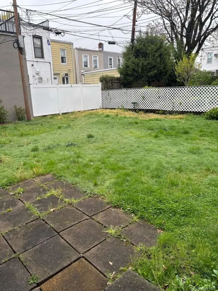 71-29 Myrtle Avenue Glendale NY 11385