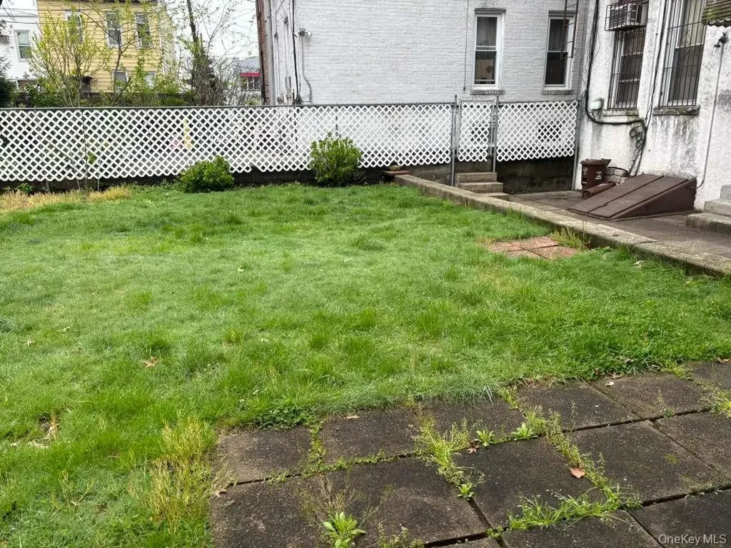 71-29 Myrtle Avenue Glendale NY 11385