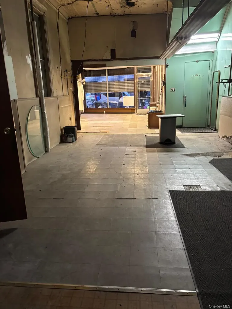 71-29 Myrtle Avenue Glendale NY 11385