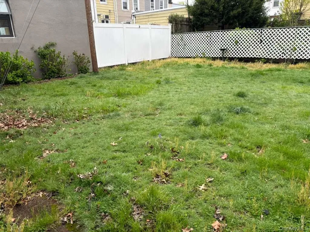 71-29 Myrtle Avenue Glendale NY 11385