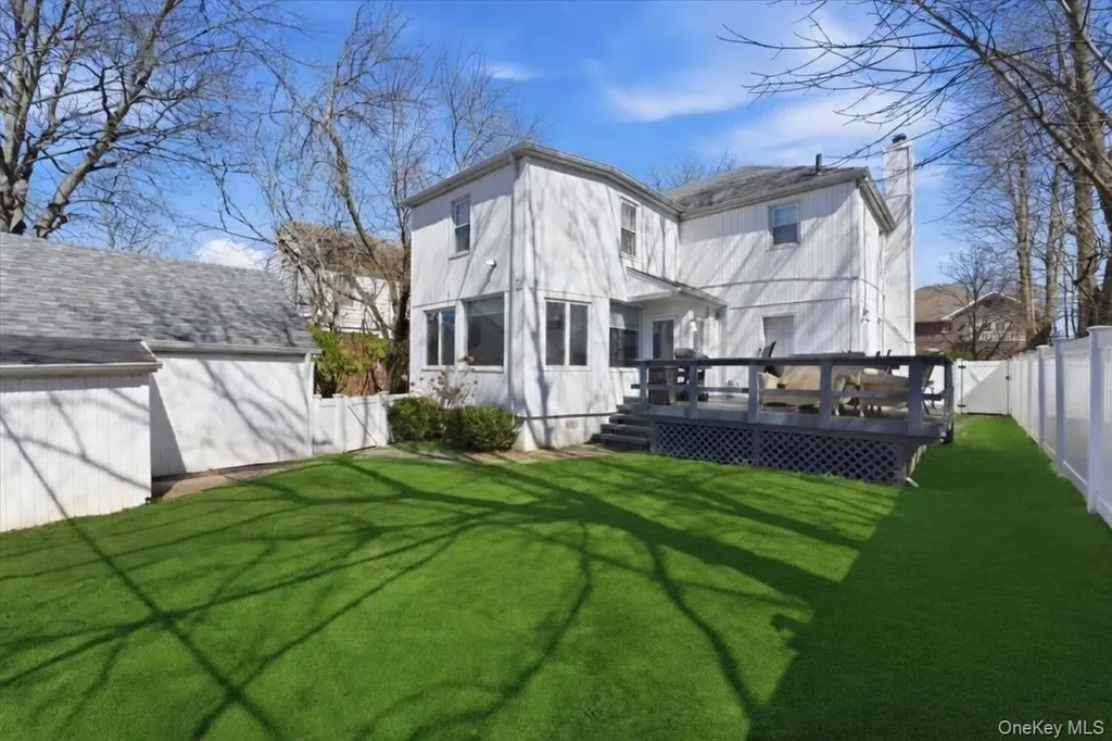 373 Northfield Road Woodmere NY 11598