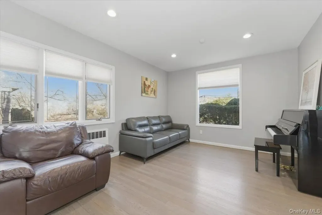 373 Northfield Road Woodmere NY 11598
