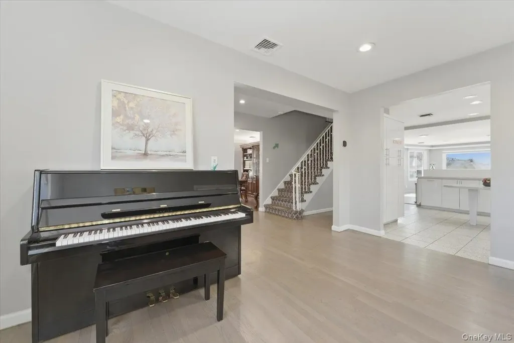 373 Northfield Road Woodmere NY 11598