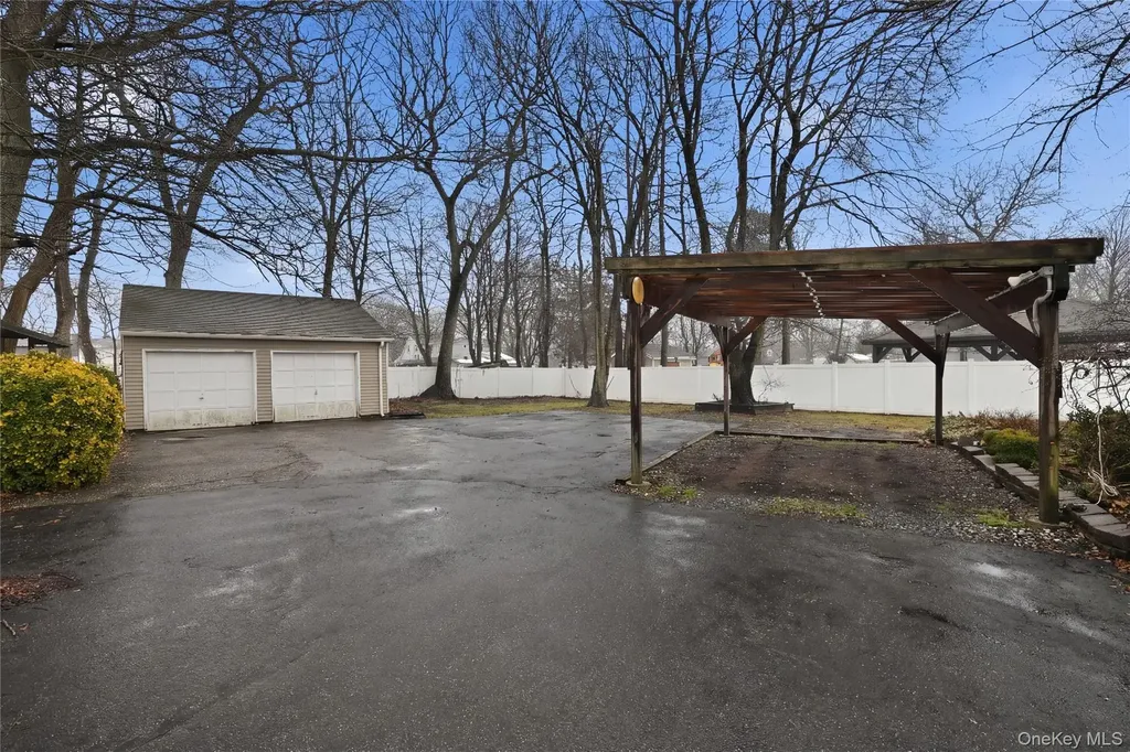 112 Noel Drive Centereach NY 11720