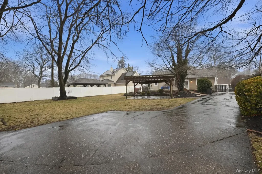112 Noel Drive Centereach NY 11720