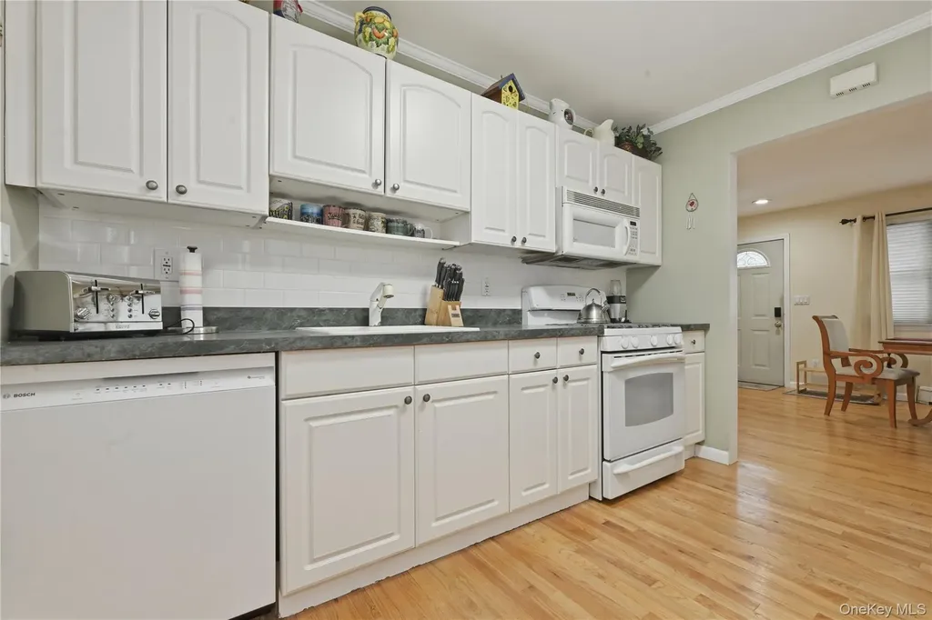 112 Noel Drive Centereach NY 11720