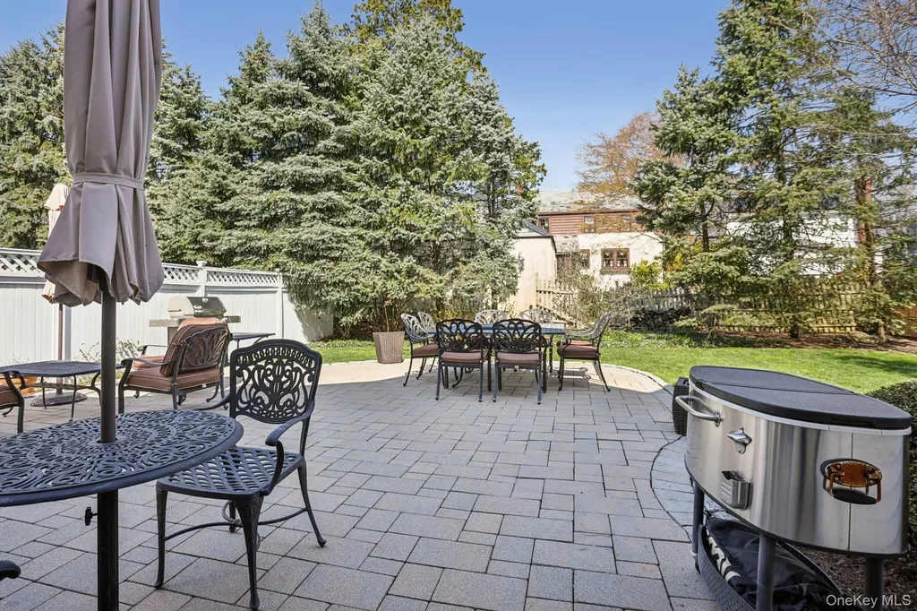 101 Middle Road Eastchester NY 10709