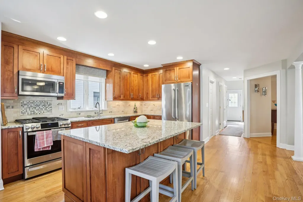 101 Middle Road Eastchester NY 10709