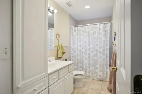 101 Middle Road Eastchester NY 10709