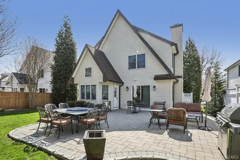 101 Middle Road Eastchester NY 10709