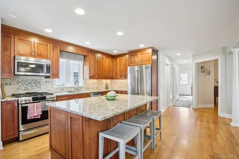 101 Middle Road Eastchester NY 10709
