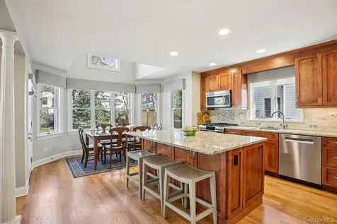 101 Middle Road Eastchester NY 10709