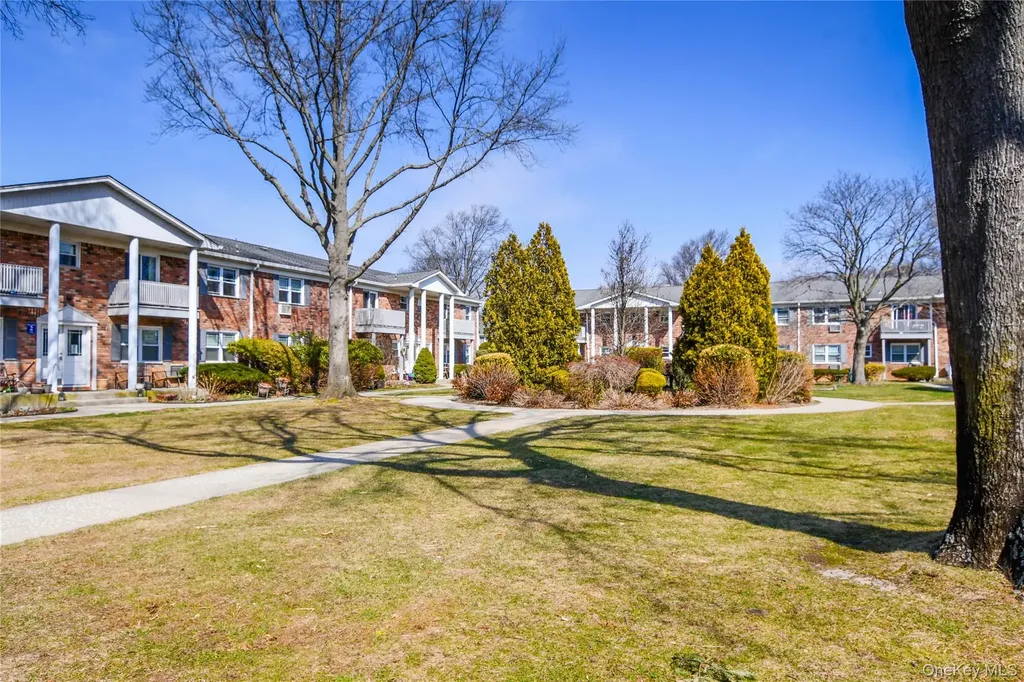5 Fairharbor Drive Patchogue NY 11772