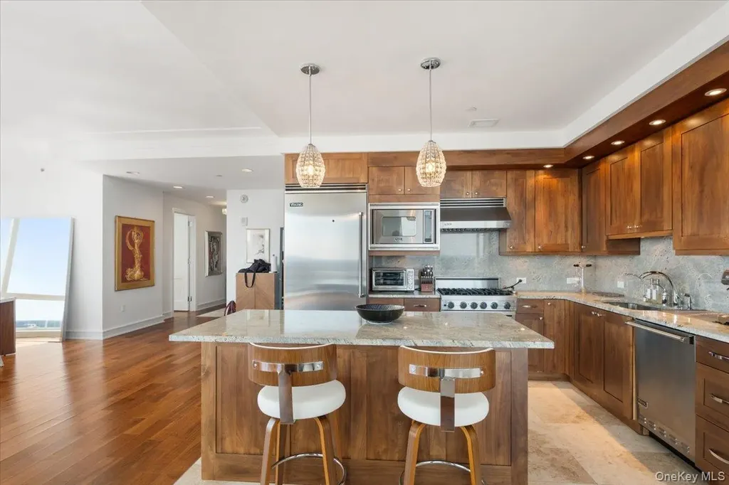 5 Renaissance Square White Plains NY 10601