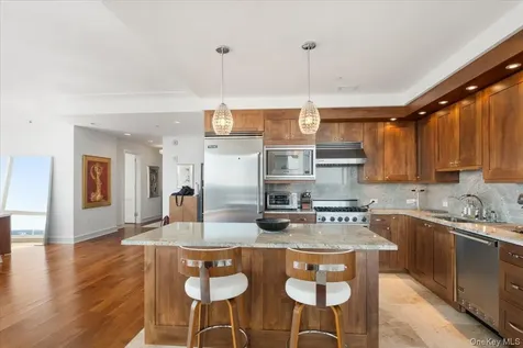 5 Renaissance Square White Plains NY 10601