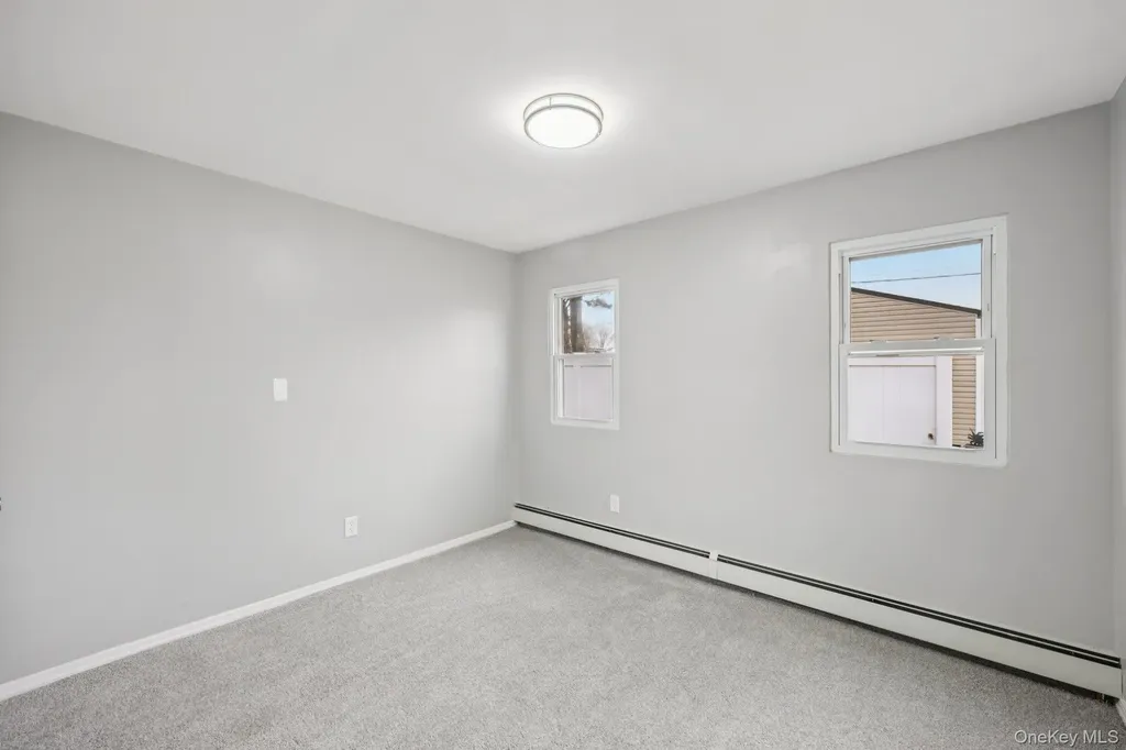 33 E Cherry Street Central Islip NY 11722