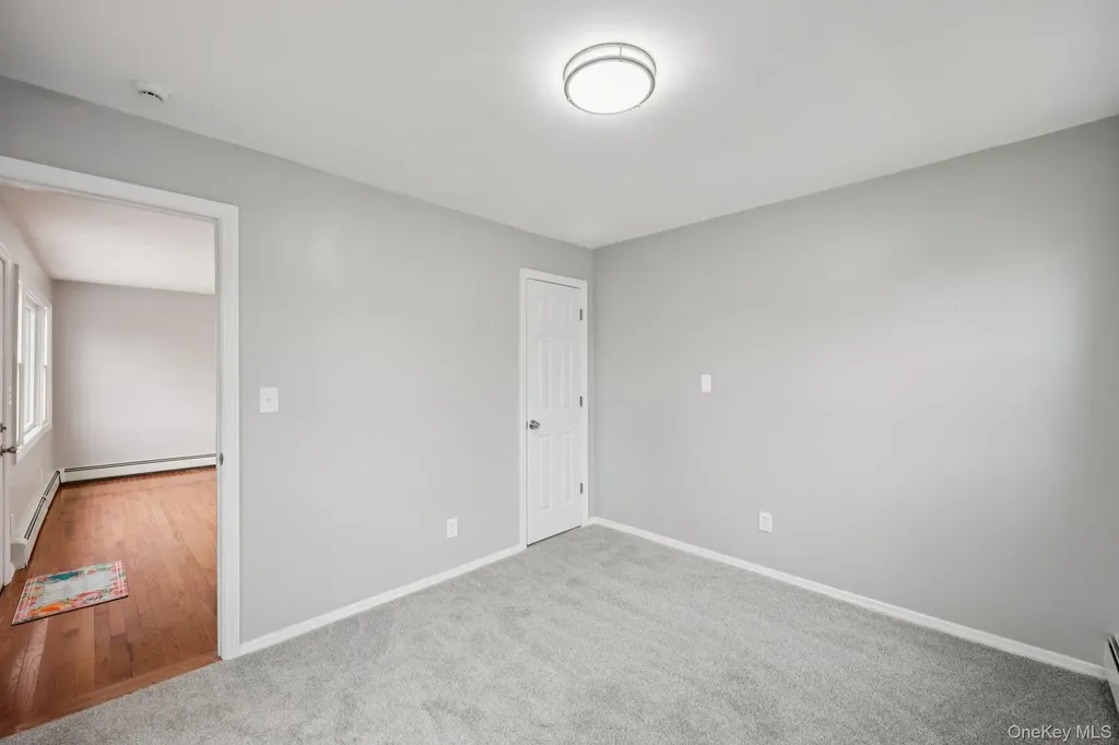 33 E Cherry Street Central Islip NY 11722