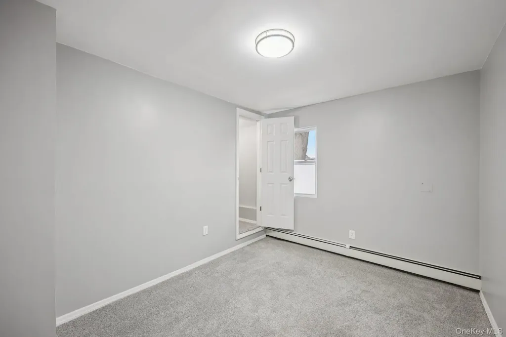 33 E Cherry Street Central Islip NY 11722