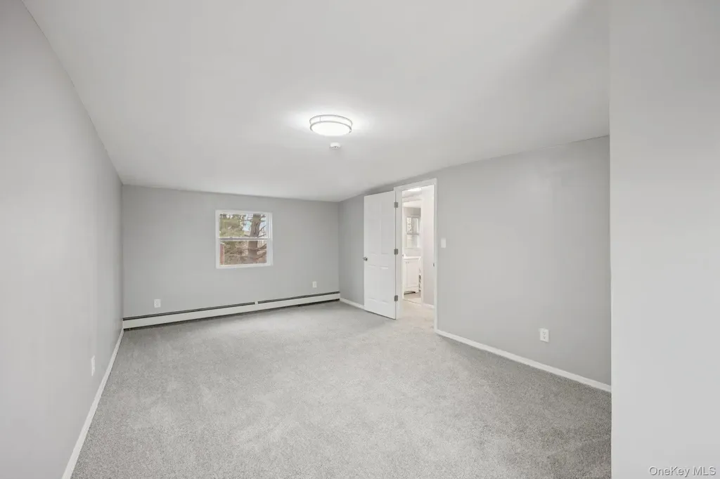 33 E Cherry Street Central Islip NY 11722