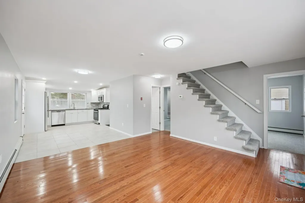 33 E Cherry Street Central Islip NY 11722
