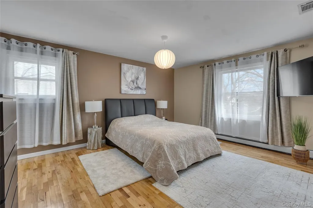 154 Alexander Avenue Nesconset NY 11767