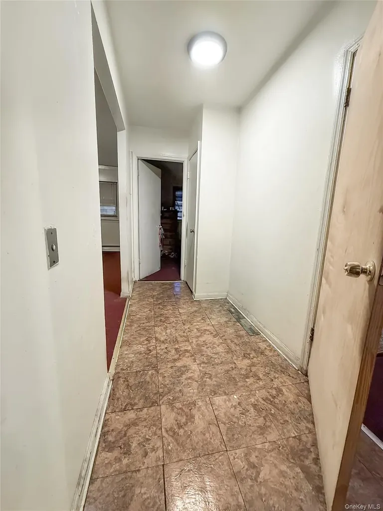 4432 Baychester Avenue Bronx NY 10466