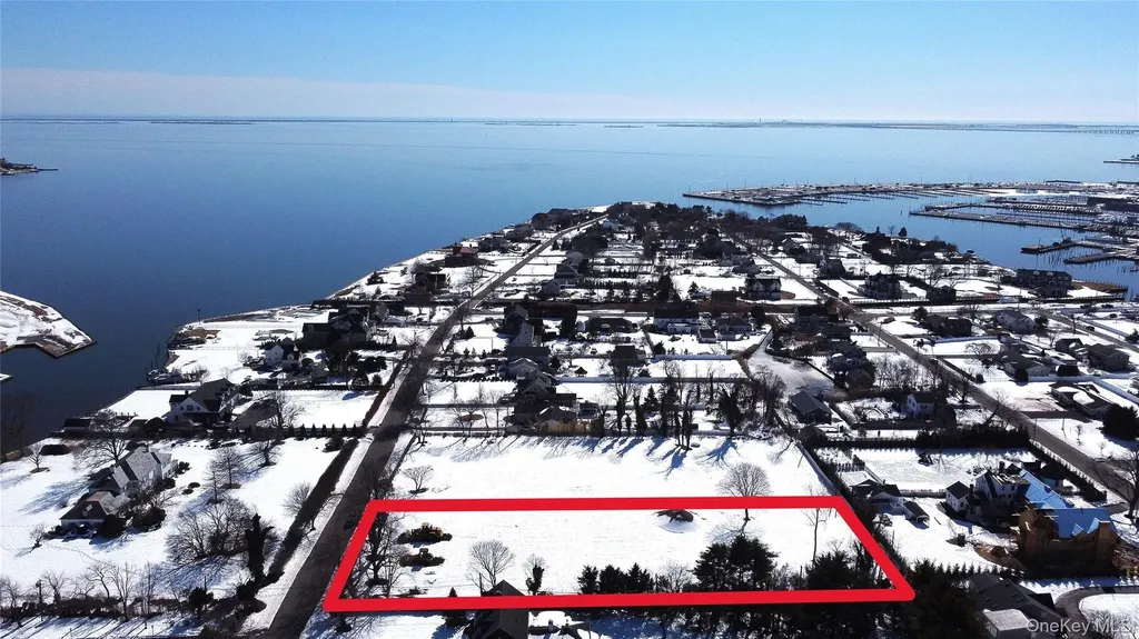 100 Awixa Avenue Bay Shore NY 11706