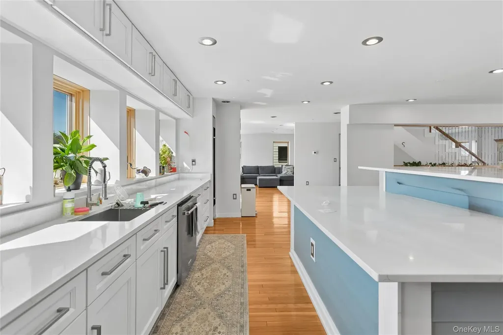 416 W Bay Drive Long Beach NY 11561