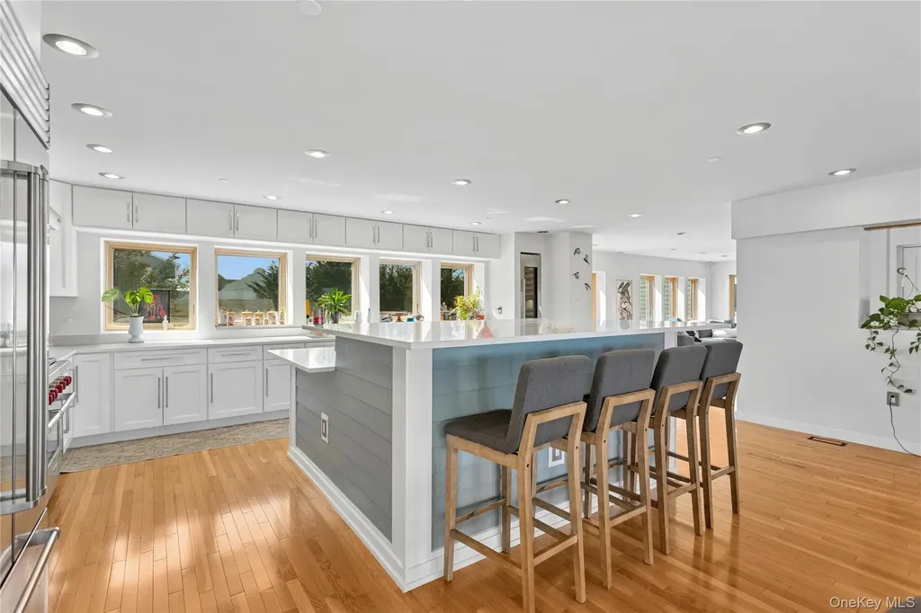 416 W Bay Drive Long Beach NY 11561