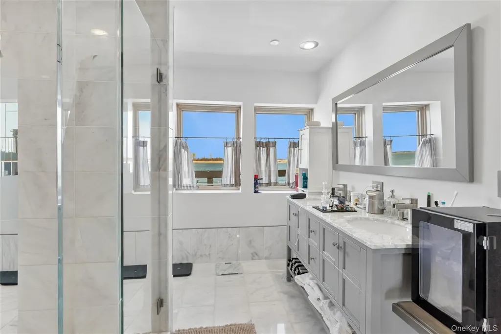 416 W Bay Drive Long Beach NY 11561