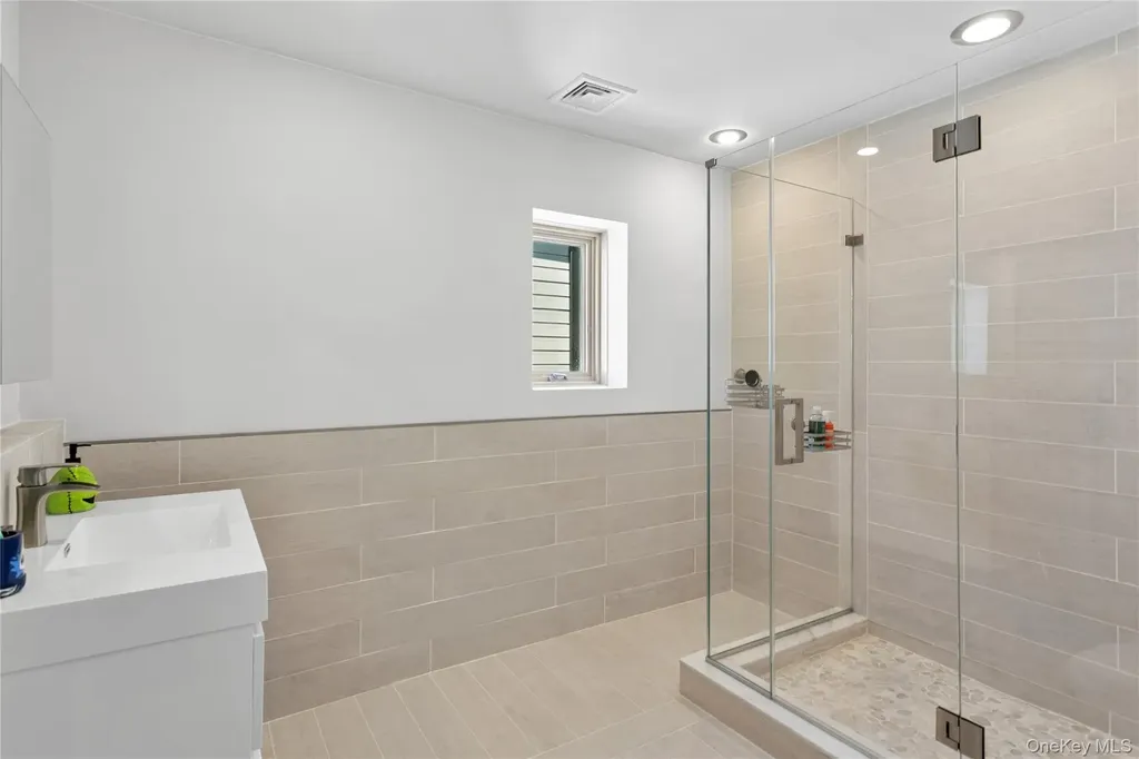 416 W Bay Drive Long Beach NY 11561