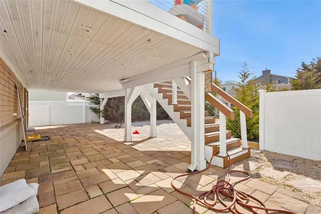 416 W Bay Drive Long Beach NY 11561