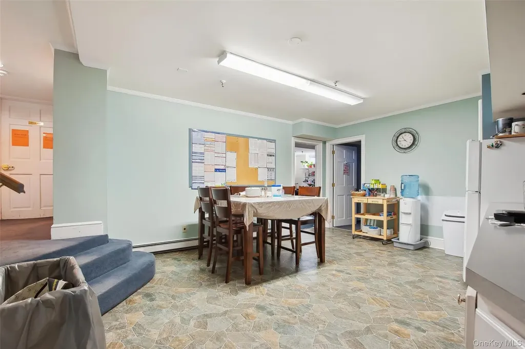 33 W 2nd Street Riverhead NY 11901