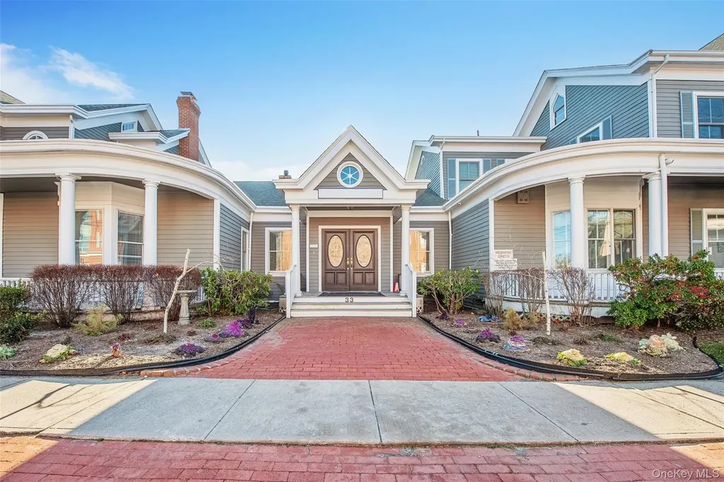 33 W 2nd Street Riverhead NY 11901