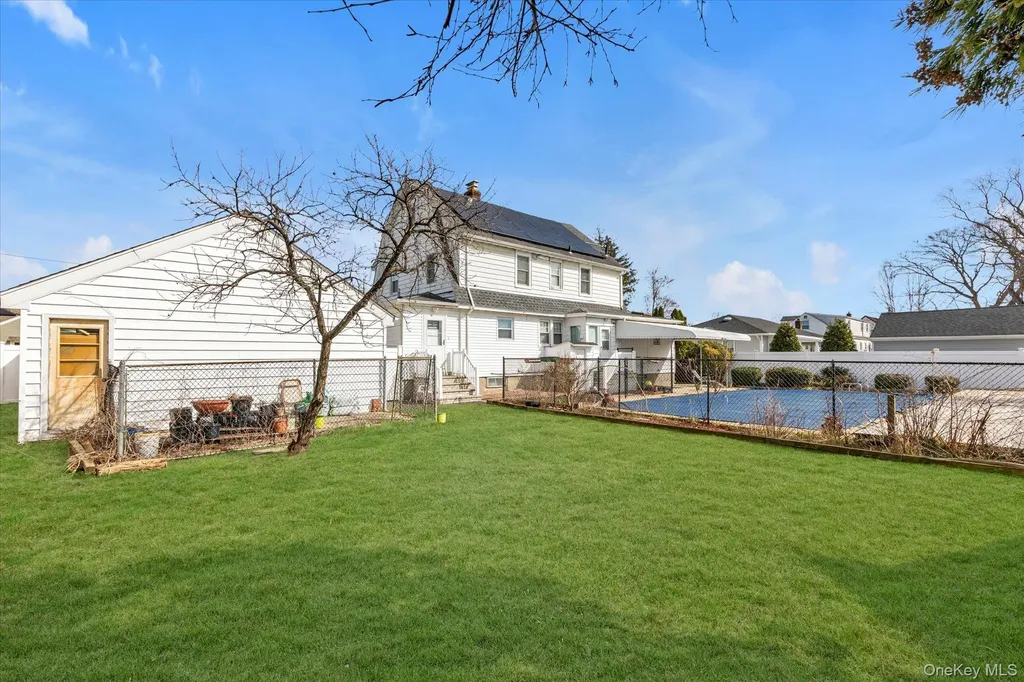 700 Partridge Avenue West Hempstead NY 11552