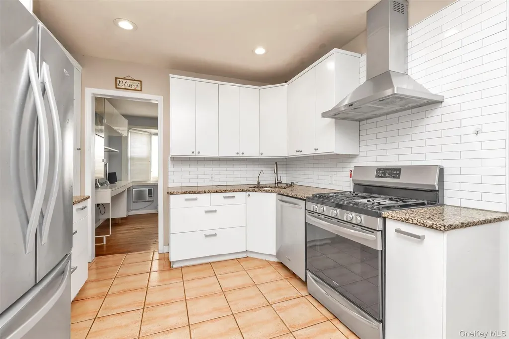 700 Partridge Avenue West Hempstead NY 11552