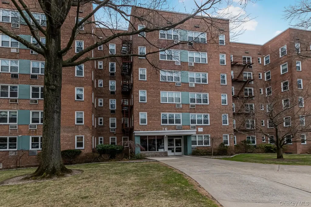 76 Dehaven Drive Yonkers NY 10703