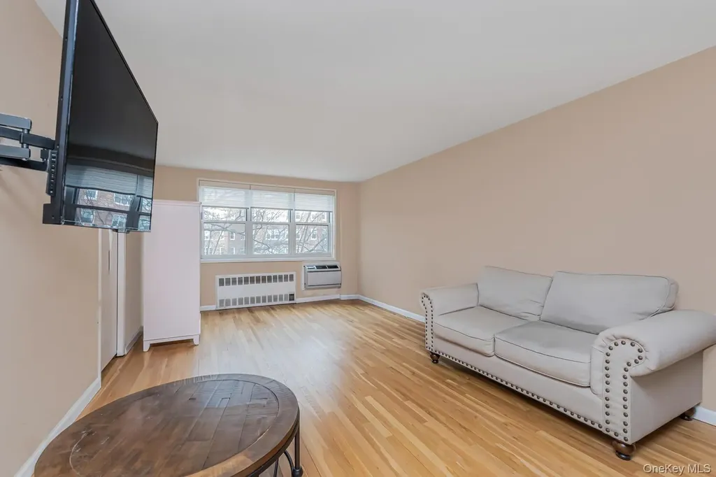 76 Dehaven Drive Yonkers NY 10703