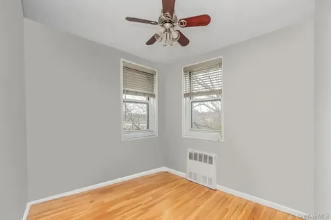 76 Dehaven Drive Yonkers NY 10703