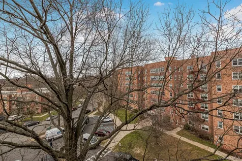 76 Dehaven Drive Yonkers NY 10703