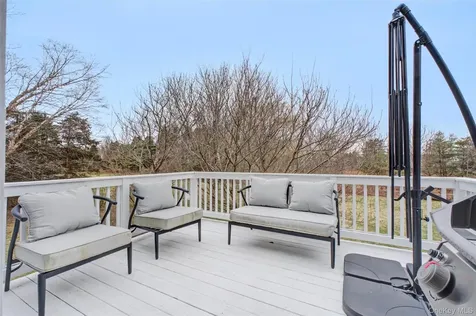 26 Mount Pleasant Drive Poughquag NY 12570