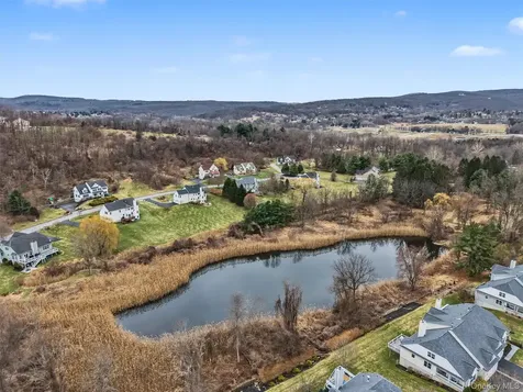 26 Mount Pleasant Drive Poughquag NY 12570