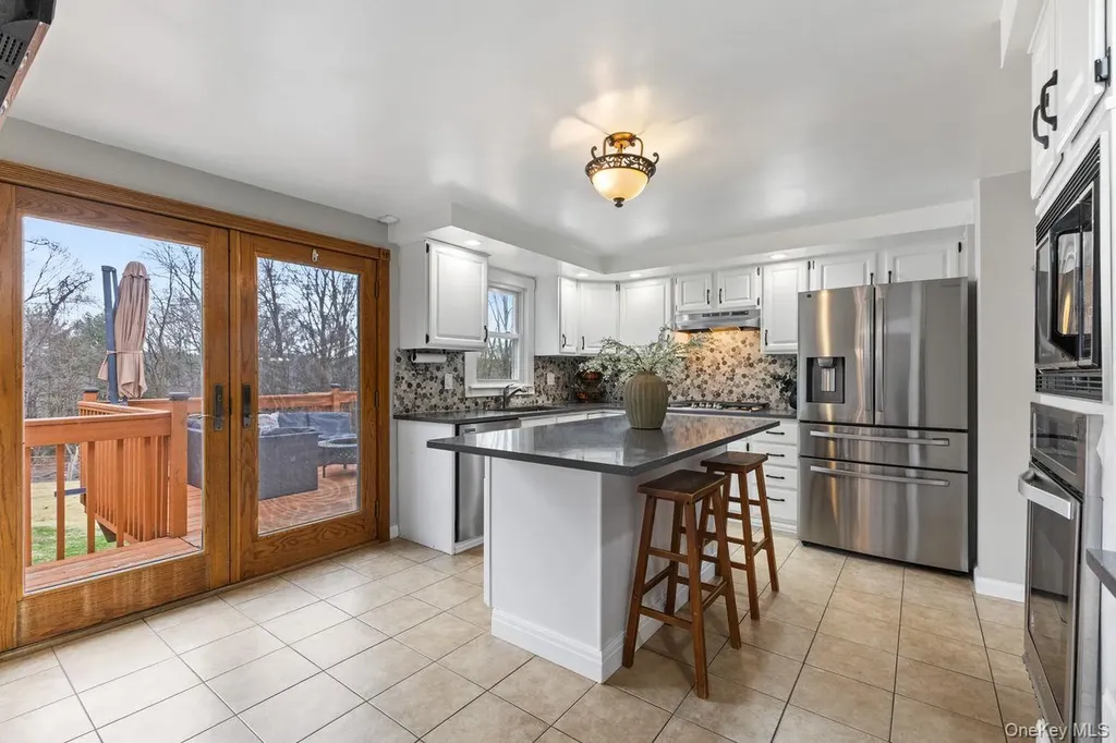 4 Stonewall Farm Road Mahopac NY 10541