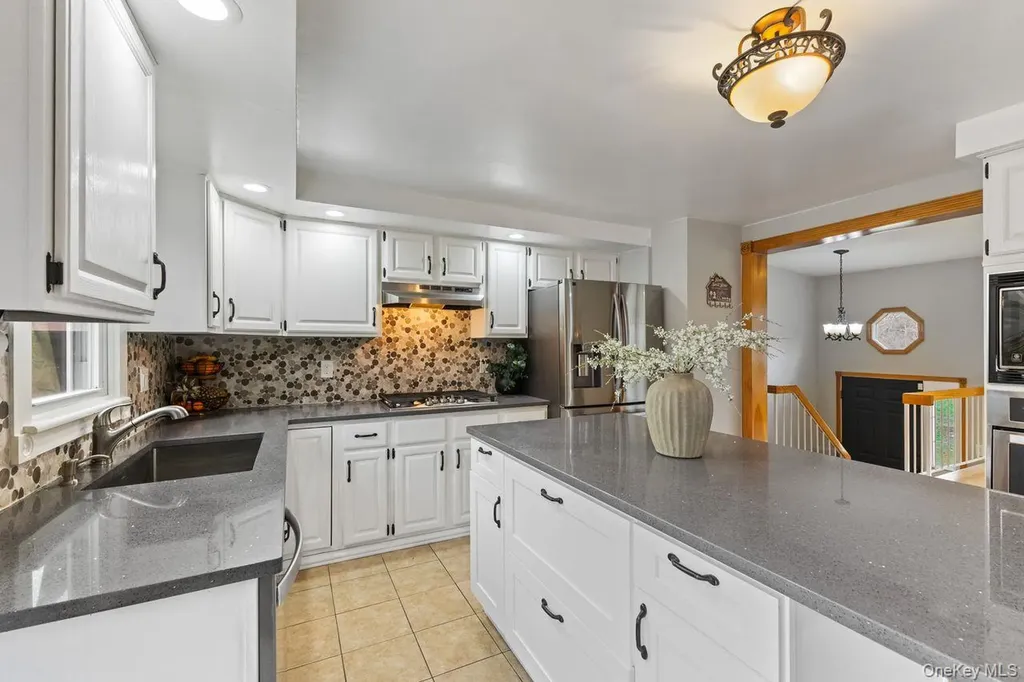 4 Stonewall Farm Road Mahopac NY 10541