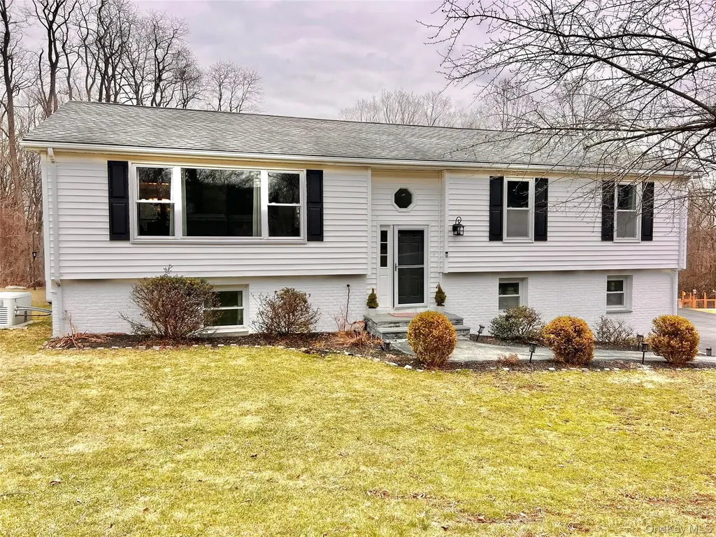 4 Stonewall Farm Road Mahopac NY 10541