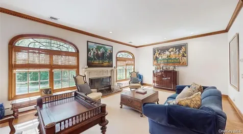 406 Duck Pond Locust Valley NY 11560